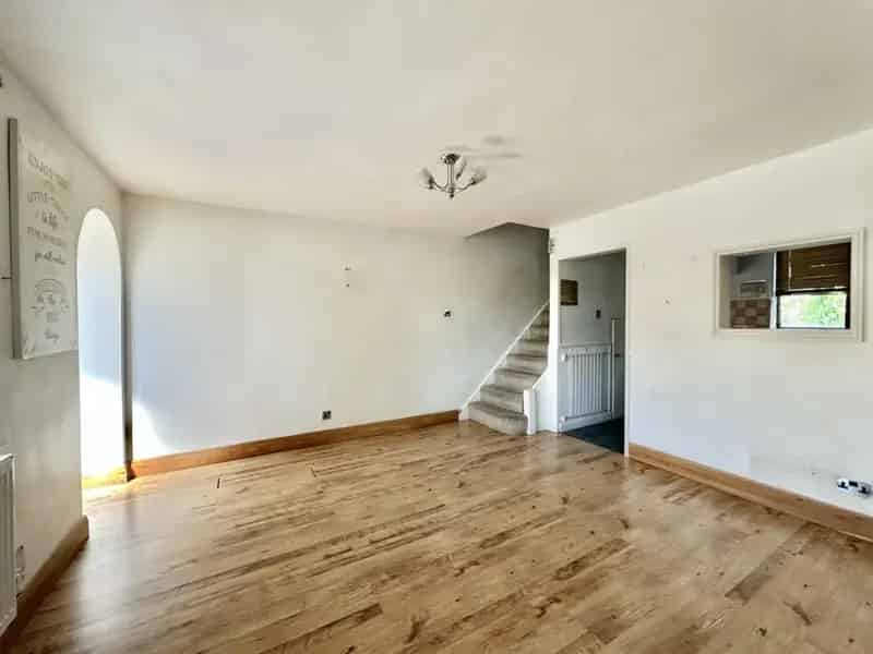 2 Bedroom House for Sale in Hayes - No Onward Chain