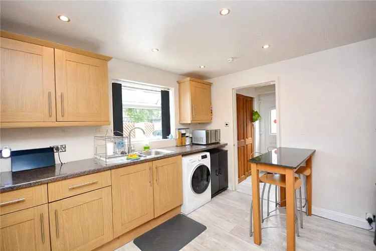 House For Sale in Leeds, England