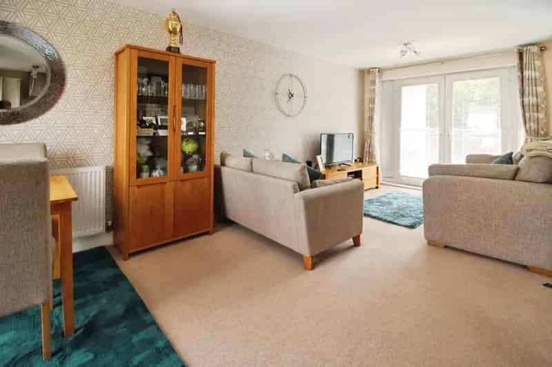 2 Bedroom Flat for Sale in Portishead Bristol BS20