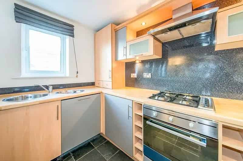 2 Bedroom Flat to Rent Liverpool L3 - Allocated Parking