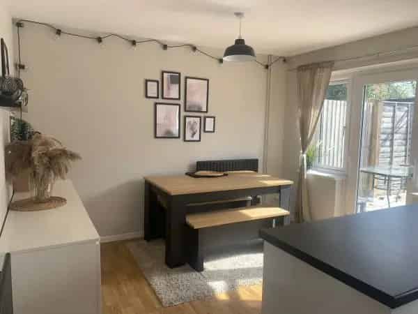 3 Bedroom House Near Amenities Double Glazing New Carpets