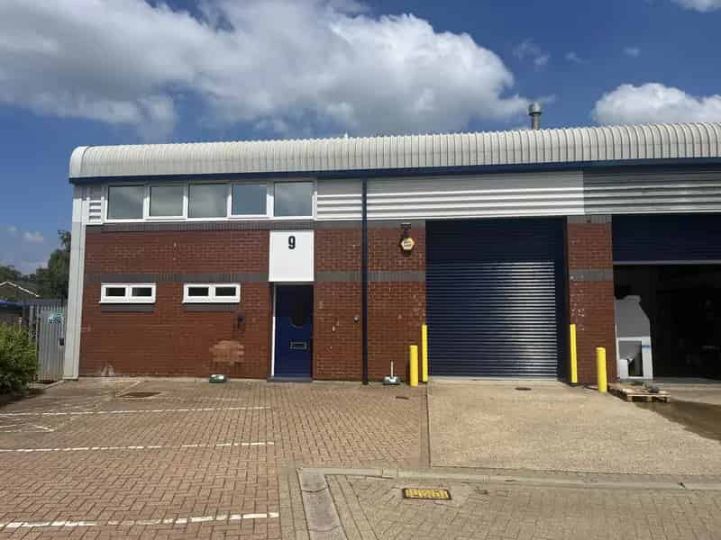 Refurbished Industrial Unit Warehouse Space to Let