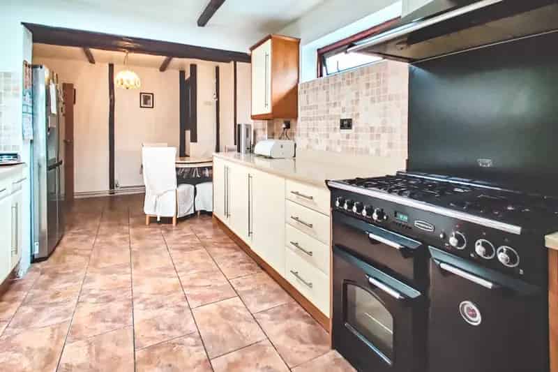 4 Bed Family Home Galleywood Chain Free Near Common
