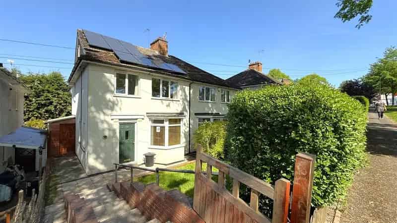 4 Bedroom Semi Detached House for Sale