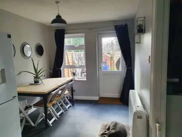 3 Bedroom House New Windows Roof Decorated