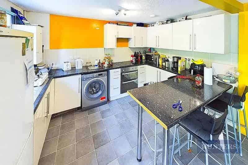 1 Bedroom Flat To Let 1108 SQ FT All Bills Included