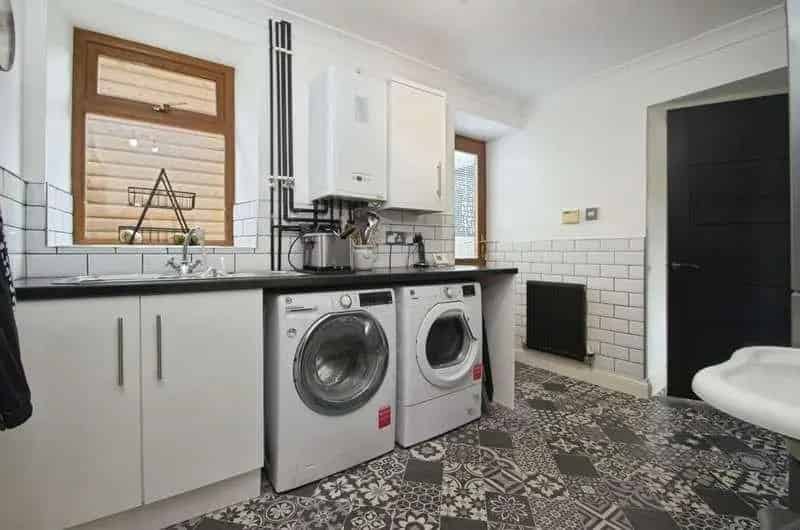 3 Bed Semi-Detached House For Sale