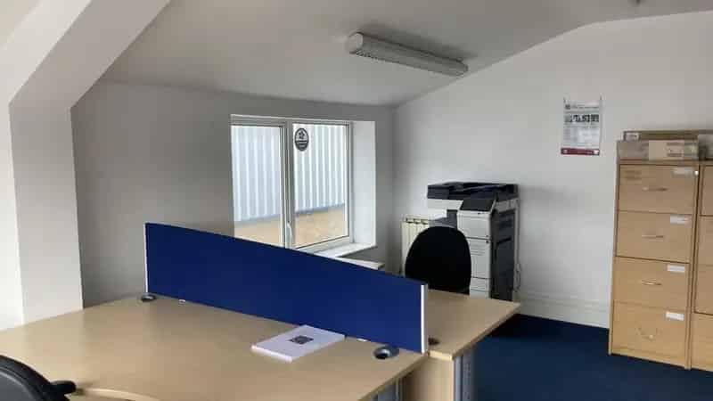 First Floor Offices in Industrial Unit with Parking