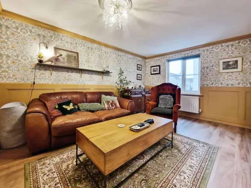 3 bedroom House
 For Sale 
Total Size: 780 SQ FT