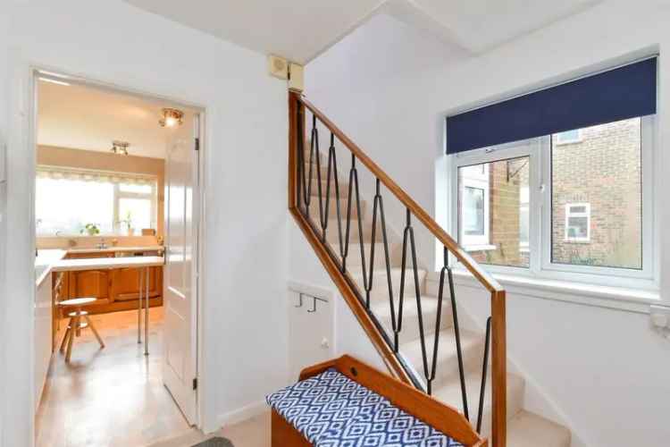 3 Bedroom Semi Detached House for Sale Westdene