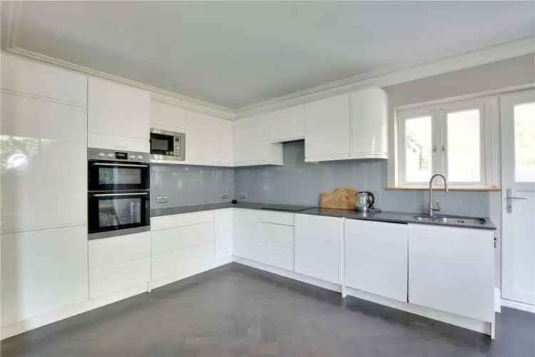 3 Bed House for Sale Near Hither Green Station