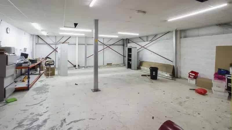Modern Warehouse Unit with Office Space Near Perivale Station