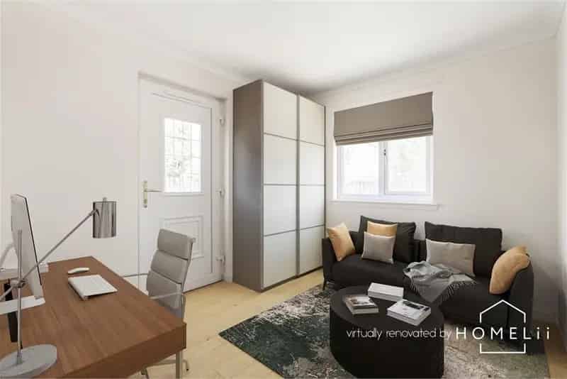 3 Bed Detached House with 2 Reception Rooms