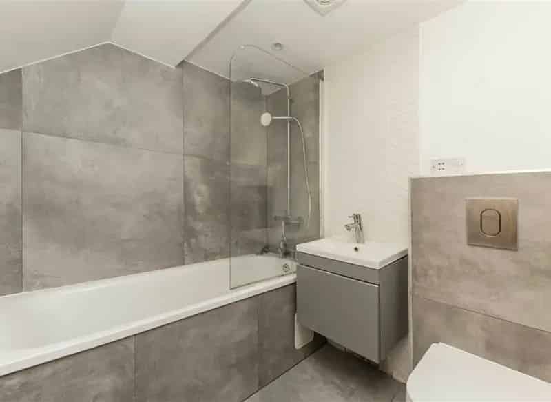 Spacious 2-Bed Ground Floor Conversion Willesden Green