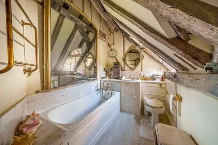 6 Bed House for Sale Huge Amount of Flexible Accommodation
