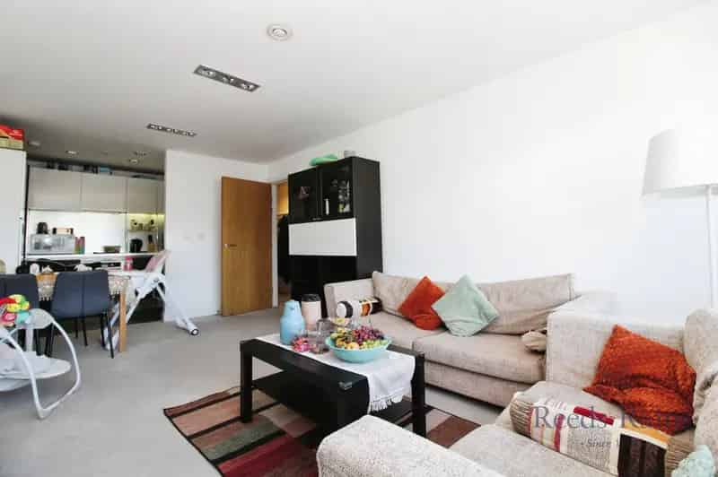 2 Bedroom Flat for Sale Liverpool City Centre Parking Concierge