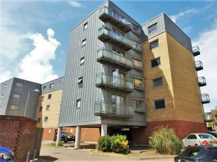 Flat For Rent in Ipswich, England