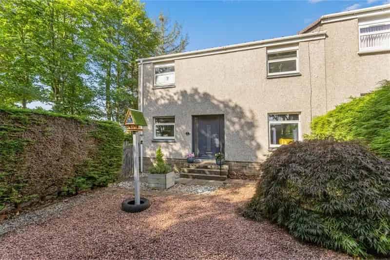 3 Bed End Terraced House Penicuik