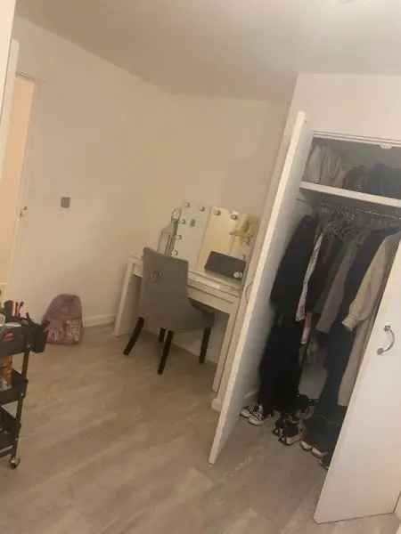 Flat For Rent in London, England