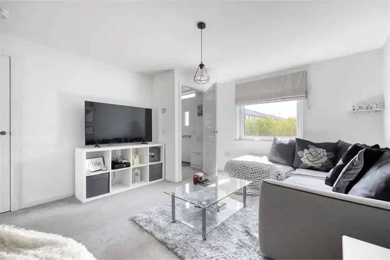 3 Bed House Newcraighall Modern Development Family Home