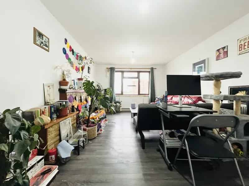 3 Bedroom House in Brislington - Zero Deposit Guarantee
