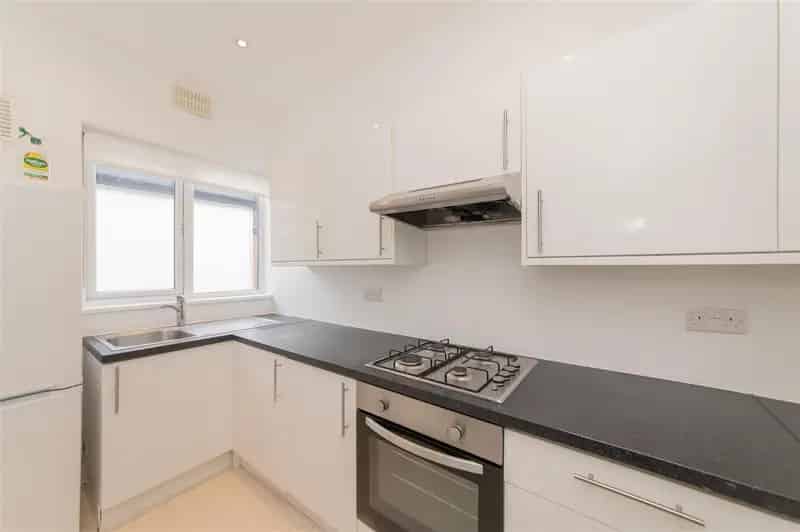 2 Bedroom Flat to Rent in Hendon - Chain Free