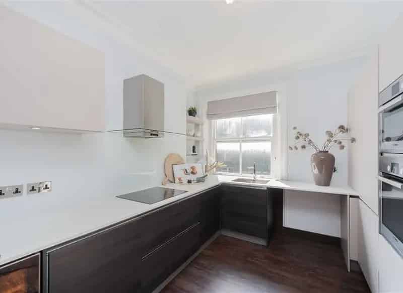 Three Bedroom Apartment Near Selfridges and Hyde Park