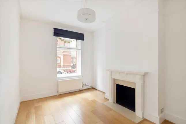 Flat for sale in Iverna Court, London W8