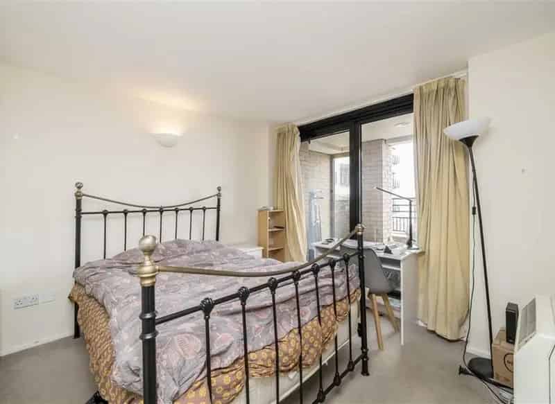 Spacious 2-Double Bedroom Apartment near Gloucester Road Station