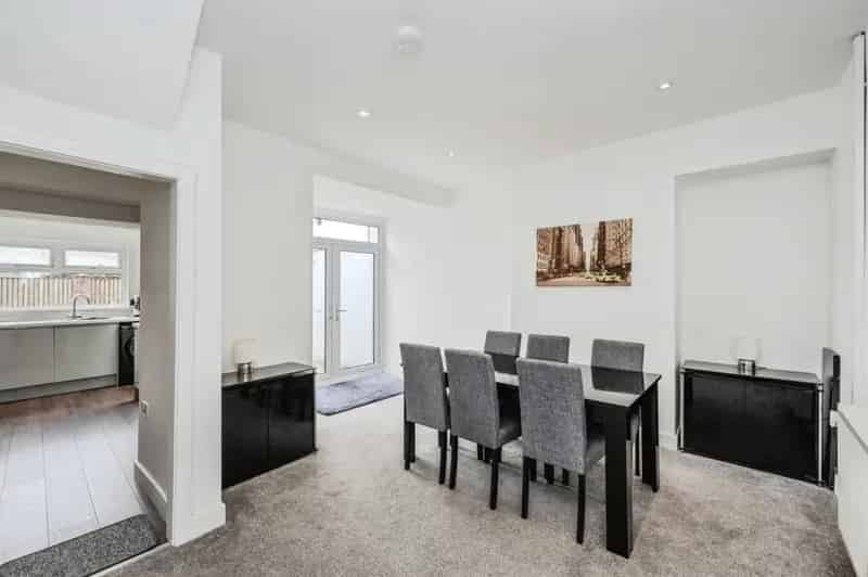 3 bedroom terraced house