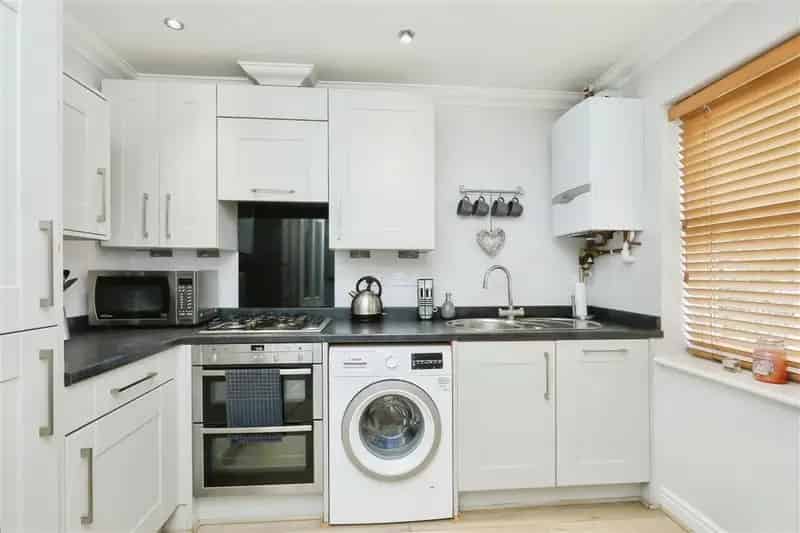 Three-Bedroom Townhouse in Norwich Golden Triangle