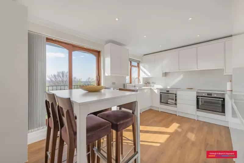 Stunning 4-Bed 2-Bath Lateral Flat 1500 Sqft Gated Development Parking