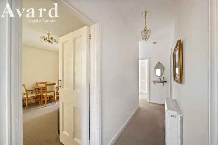 3 Bedroom Detached Bungalow for Sale in Brighton's Fiveways
