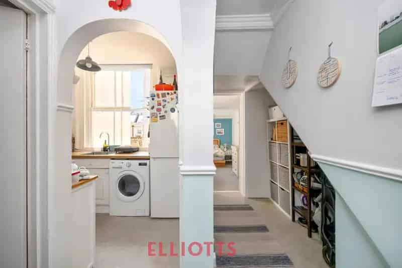 1 Bedroom Apartment for Sale