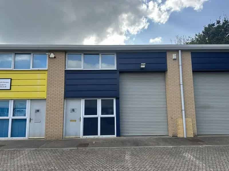 Unit 1L Modern Industrial Warehouse Unit with Disabled Access