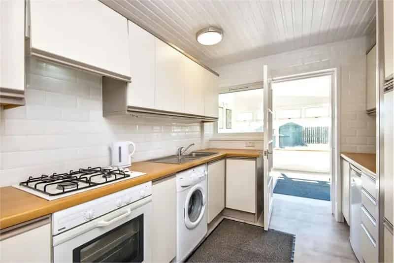 2 Bed Terraced House with 2 Reception Rooms