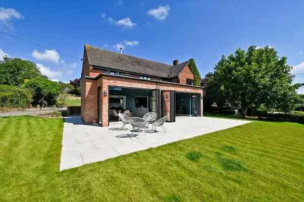 Broad Hill, Defford, Worcester, Worcestershire, WR8 9AE | Property for sale | Savills