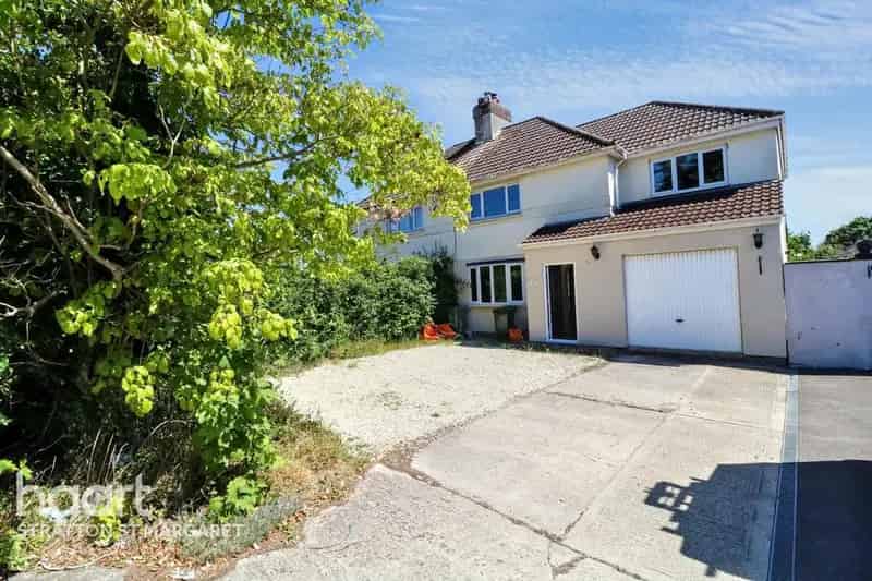 4 Bedroom Semi-Detached House For Sale