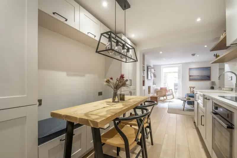2 Bedroom Garden Flat for Sale in Fulham
