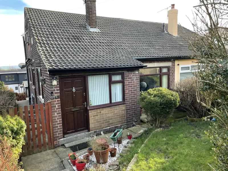 4 Bedroom Semi Detached Family Home For Sale