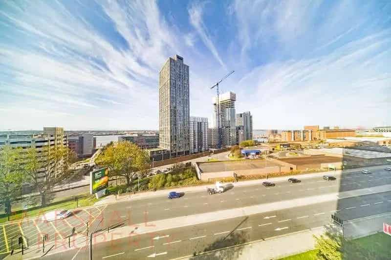2 Bed Flat for Sale in Liverpool City Centre West Tower
