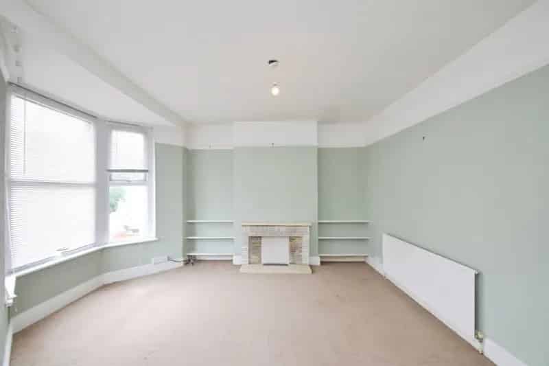 3 Bedroom Townhouse Near Porthcawl Seafront