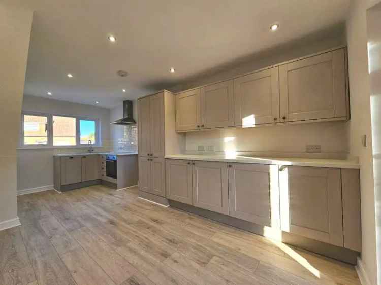 3 Bedroom Semi Detached House To Rent Gloucester