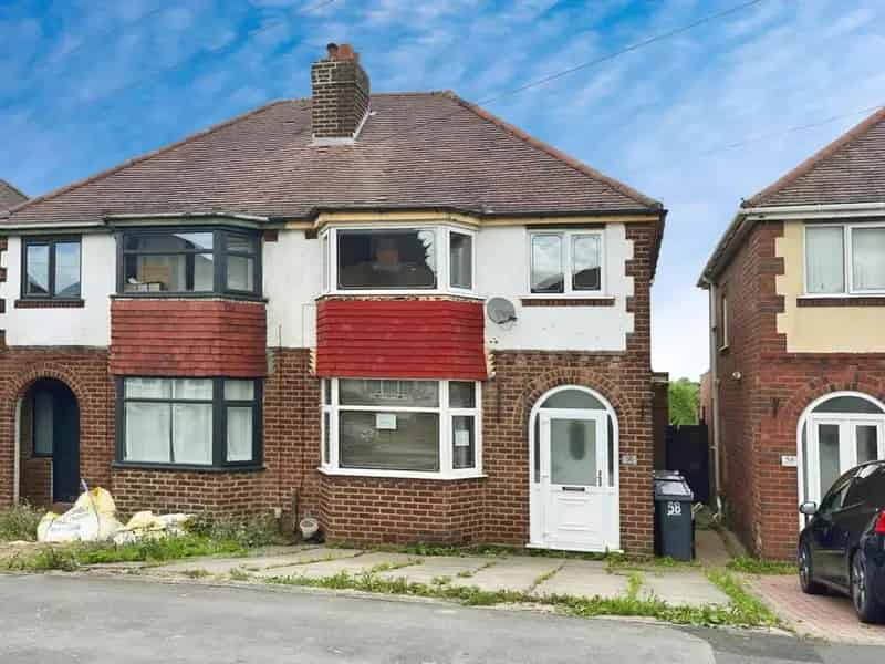 3 Bedroom Semi-Detached House For Sale