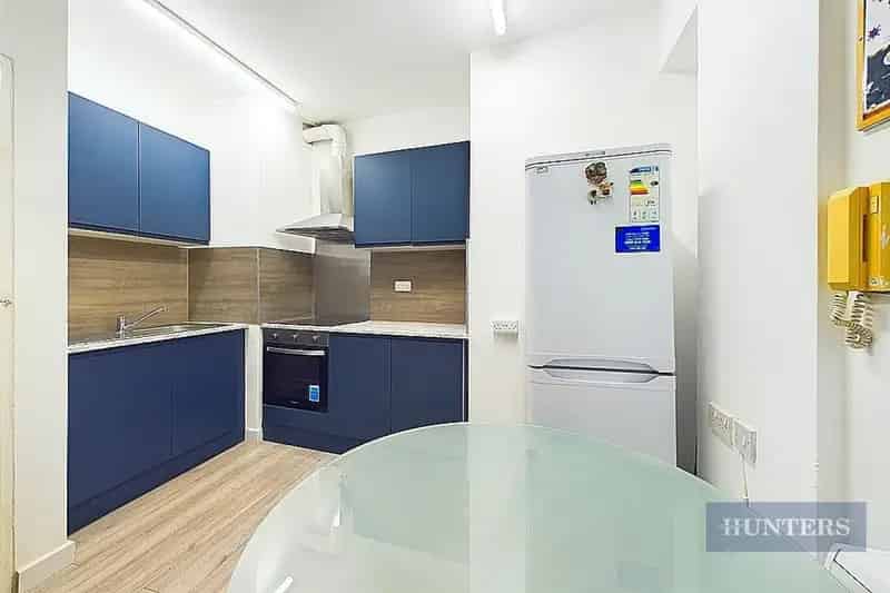 3 Bedroom Student Apartment For Sale
