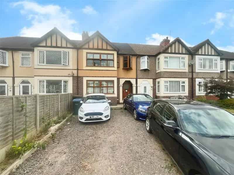 3 Bedroom Terraced House to Rent