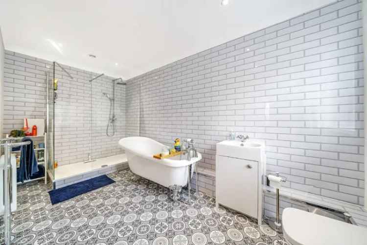 3 Bed Detached Bungalow For Sale