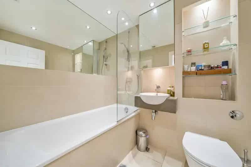 Two Double Bedroom Flat Wimbledon Town Centre