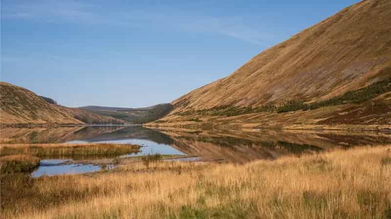 Talla Farm 4-Bed Farmhouse 762 Acres Near Talla Reservoir