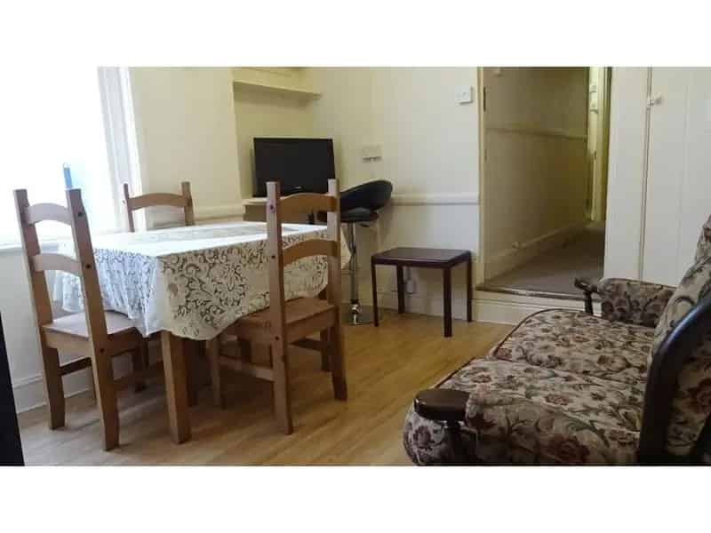 1 Bedroom Flat to Rent in Cardiff
